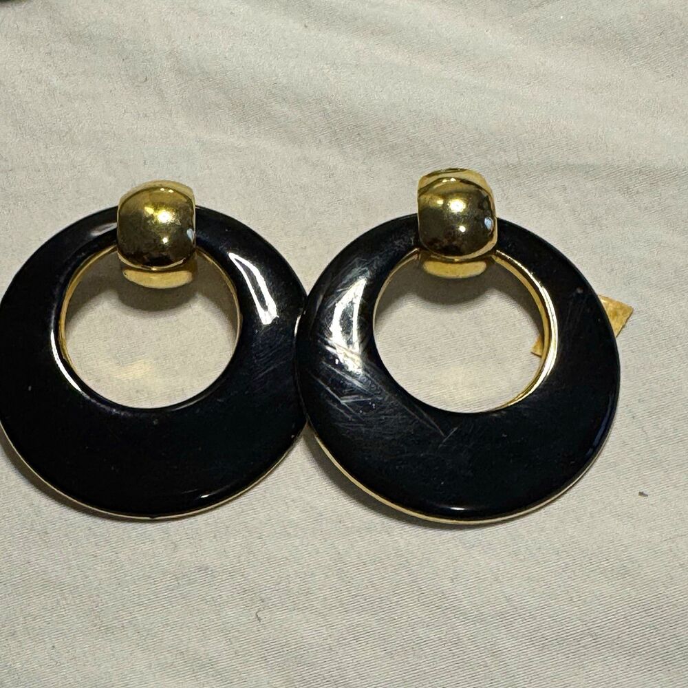 Vintage Avon Door knocker Style Clip-On Earrings Black Gold Tone Metal 1980's